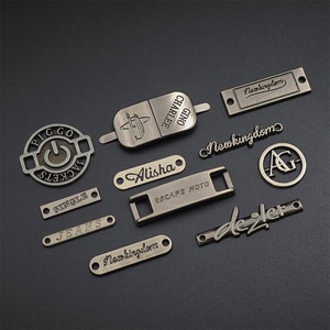 Túi phụ kiện phần cứng 3D dập nổi nhãn hiệu tùy chỉnh túi xách logo kim loại tấm kim loại vá Tag trên túi - Product Image 3