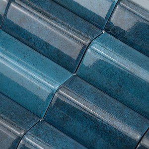 Azulejo Azul Marroquí para Esquinas, 4.5 x 10 cm, 6 mm de Grosor, Acabado Brillante, Bordes Irregulares - Product Image 4