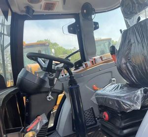 รถตักล้อยางมือสอง CAT 420F รถขุดตักดินมือสอง ใช้งานน้อย สภาพดี พร้อมใช้งานสำหรับงานก่อสร้าง มาตรฐาน CE ขาย - Product Image 6