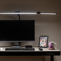 Table d'ordinateur de bureau simple réglable en hauteur de conception moderne avec style de panneau en bois