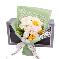 Duftende Braut 19 Stück künstliche Seife Rose Nelke Blumenstrauß Geschenk transparente Box für Valentinstag Muttertag Hochzeit