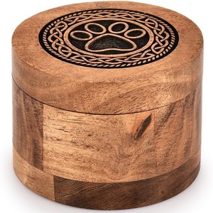 Guci Bundar Ramah Lingkungan dari Kayu Akasia dengan Adegan Alam Manusia, Pohon, dan Anjing untuk Kenang-kenangan & Perlengkapan Pemakaman Hewan Peliharaan - Product Image 1