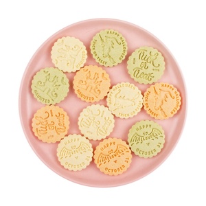 4Pcs 3D Round Pressing Biscuit Stamp Mold dolcetto o scherzetto Party Dessert Baking Cake Decorating Tool Happy <span class=keywords><strong>Halloween</strong></span> Cookie Cutter - Product Image 4