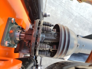 Épandeur de fumier pour volailles, épandeur d'engrais remorqué par tracteur avec double batteur vertical - Product Image 3