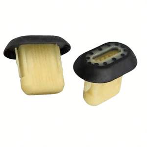 Clip de fixation du panneau de garniture intérieure du hayon YW911 pour Citroën Peugeot Renault Mégane 7703081232 - Product Image 1