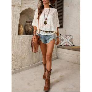 Top de malla floral personalizado para mujer, manga corta, cuello redondo, holgado, con aberturas, para vacaciones y festivales - Product Image 3