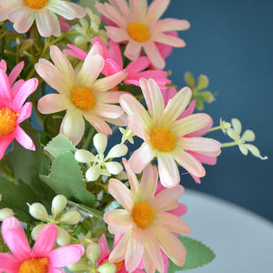 <span class=keywords><strong>Fleur</strong></span> d'<span class=keywords><strong>aster</strong></span> mexicaine en soie artificielle Décoration de mariage Chrysanthème persan Bouquet de marguerites en soie Décoration Fausse <span class=keywords><strong>fleur</strong></span> - Product Image 1