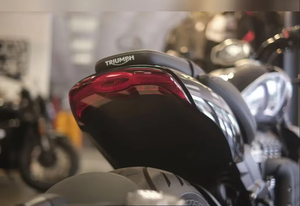 พร้อมขับขี่ 2025 โปรโมชั่นสำหรับรถมอเตอร์ไซค์ทริมฟ์ ครุยเซอร์ ร็อคเก็ต <span class=keywords><strong>3</strong></span> สตอร์ม อาร์ สีดำแซฟไฟร์/แกรนิต - Product Image 4