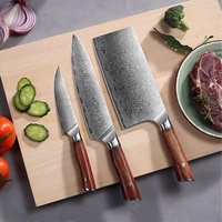 Lame forgée à la main avec un cœur en acier VG10, pour une coupe précise. C'est un couteau de cuisine professionnel.