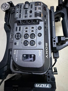 Caméra cinéma Sony <span class=keywords><strong>FX9</strong></span> 4K 60p plein format d'occasion - Product Image 2