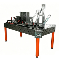 Table de soudage de précision en fonte, plateforme flexible tridimensionnelle avec dispositifs de fixation et serre-joints