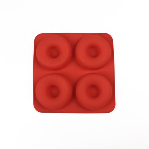 Moule à beignets en silicone à 4 cavités Refine Factory Premium-Moule à <span class=keywords><strong>bagel</strong></span> antiadhésif et réutilisable pour la cuisson de gâteaux DIY - Product Image 1
