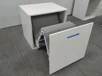 Lit pliant simple en acier moderne avec matelas pour la pause déjeuner – Idéal pour les personnels d'entrepôt et d'écoles