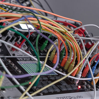 Câble patch coudé 3,5 mm à conducteur en cuivre et gaine PVC pour synthétiseur modulaire Eurorack – Profil mince pour un gain de place, idéal pour studio de musique