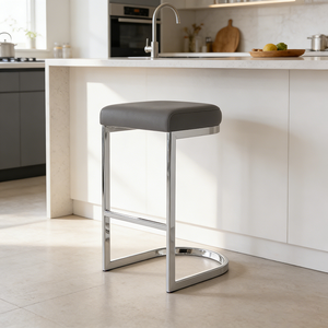 Langlebiger Weißer Gepolsterter Barhocker mit Chrommetallrahmen Fußstütze Ergonomisches Design Geeignet für US-Heimbar Restaurant - Product Image 1