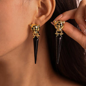 Klasik ve şık leopar kafa küpe zirkon küpe ile altın kaplama gümüş kaplama top küpe - Product Image 3