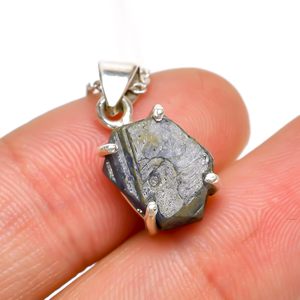 Collar con Colgante de Zafiro Azul Natural GEMKORA, Plata de Ley 925 con Engaste de Garras, Unisex, para Uso Diario - Product Image 2