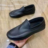 Chaussures décontractées légères à semelle souple et douce, couleur unie, pour l'été, vente en gros à bas prix, baskets à enfiler, chaussures de travail décontractées