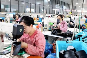 Diseño personalizado bordado Logo <span class=keywords><strong>gorra</strong></span> de camionero <span class=keywords><strong>gorra</strong></span> de algodón al por mayor Hip Hop moda malla sombrero deportes al aire libre amigable verde <span class=keywords><strong>militar</strong></span> - Product Image 5