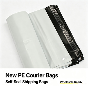 Enveloppes d'expédition en polyéthylène autocollantes en gros, résistantes aux déchirures, sacs express en plastique blanc pour l'emballage et le transport de vêtements - Product Image 1