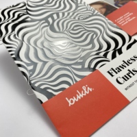 Spot UV service d'impression de brochures, reliure de couture en boucle, reliure de selle, reliure de broche, couture papillon