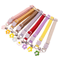 Collier à nœud papillon pour animaux de compagnie, motif floral mignon, style japonais, avec clochette, boucle de sécurité réglable, pour chatons, chiots et petits chiens, accessoires