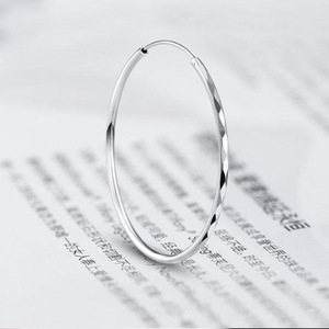 Orecchini a cerchio grandi minimalisti da donna, a rombo, con texture, pendenti, gioielli per le orecchie - Product Image 4