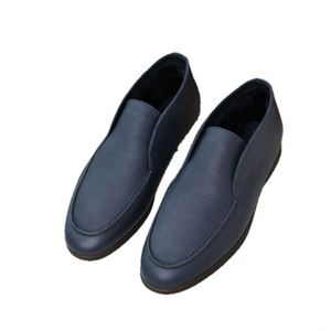 Chaussures en cuir décontractées pour hommes, style italien, à enfiler, pour la marche en toute simplicité. - Product Image 1