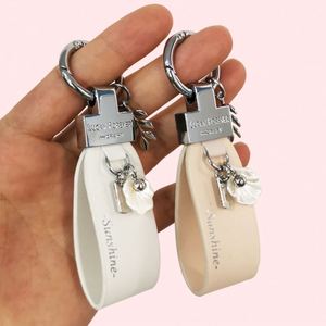 Hot Selling Exquisite and Cute French Alloy <b>Leather</b> <b>Keychain</b> with High Quality Rope Buckle for Car Pendant Women's Gift - Product Image 3