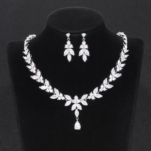Set di Gioielli Marquise per Donna, Orecchini di Lusso da Sera, Collana da Principessa, Elegante Accessorio per Abiti da Festa - Product Image 1