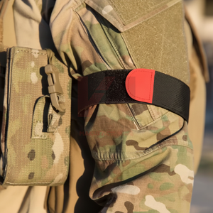 Torniquete táctico negro Air-Soft MilSim West estilo logotipo personalizado OEM marca proveedor mayorista - Product Image 1