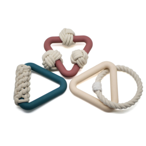 Heißer Verkauf Hochwertiges Großhandels-Hundespielzeug aus Seil mit Gummiball, Dreieckring, Interaktives Hundespielzeug im nordischen Stil - Product Image 4