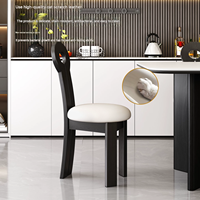 Chaises de salle à manger modernes en bois d'hévéa, revêtement en cuir de haute qualité, dossier ergonomique, légères, meubles décontractés pour la maison et l'hôtel