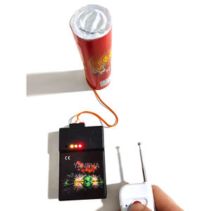 ألعاب نارية بلاستيكية 4 قنوات للتحكم عن بعد ألعاب نارية اشتعال نظام دخان ألعاب نارية CE لحفل الزفاف - Product Image 1