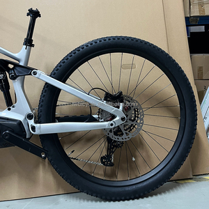 EM6 Bicicletta Elettrica da Montagna a Sospensione Completa 500W M430 Bafang 48V Litio Mid-Drive <span class=keywords><strong>E</strong></span>-Bike 29er Telaio in Alluminio <span class=keywords><strong>E</strong></span>-MTB - Product Image 6