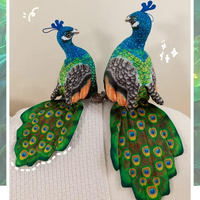 Peluche Paon Réaliste Adorable avec Queue Éventailée, Cadeau pour Amateurs d'Oiseaux, Décoration d'Intérieur, Article de Collection