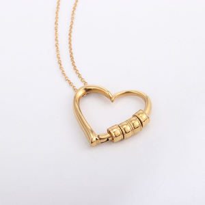 ขายส่งสร้อยคอสแตนเลสสตีลรูปหัวใจผูกปม สลักอักษรย่อชื่อได้ ชุบทอง 14K แบบคลาสสิก ของขวัญแทนใจรักนิรันดร์ - Product Image 5