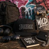 Toppa in tessuto ricamata personalizzata con nome in stile Old English, termoadesiva/velcro per zaini, cappelli e borse
