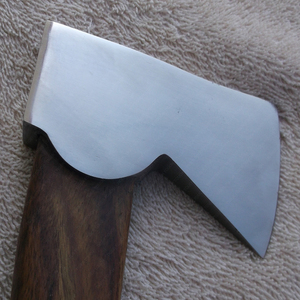 Hacha de acero de Damasco hecha a mano personalizada, herramienta de madera para acampar al aire libre de grado Industrial de alta calidad con cubierta protectora - Product Image 6