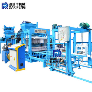 Machine à fabriquer des blocs creux Qt5-15, machine automatique à briques en béton avec <span class=keywords><strong>moule</strong></span> à ciment - Product Image 1