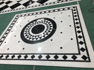 Medaglioni in Marmo Nero Marquino con Motivo a Piastrelle per Pavimento, Taglio a Idrogetto - Product Image 2