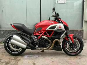 Motocicleta de alta velocidad <span class=keywords><strong>antigua</strong></span> 2014 usada vende Motor de alta calidad 1260cc para piezas de modificación Ducati - Product Image 3