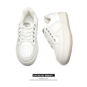 รองเท้าโลฟเฟอร์แบบผูกเชือก พื้นหนา ระบายอากาศดี ดีไซน์คลาสสิก สำหรับผู้ชายและผู้หญิง สไตล์รองเท้าแฮมเบอร์เกอร์อเนกประสงค์ - Product Image 3