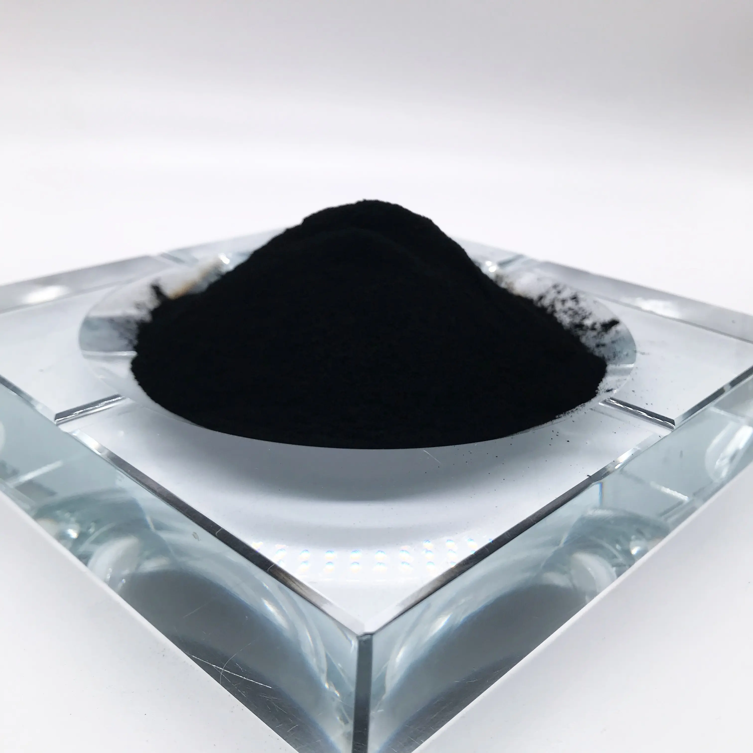 مورد N330 للمسحوق الأسود النقي عالي الجودة من ألياف الكربون الأسود للصباغ والبلاستيك والمطاط
