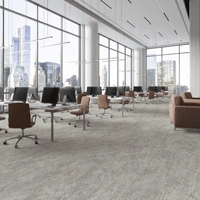 Dalles de moquette de luxe pour showroom en stock – Revêtement de sol commercial haut de gamme, carrés modulaires, couleurs vibrantes, finition premium, livraison rapide