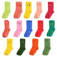 Chaussettes souples personnalisées en Spandex/Coton pour femmes, respirantes, jetables, avec logo brodé, mignonnes, vente en gros