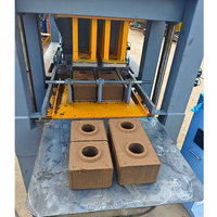 Machine à fabriquer des briques de terre, de ciment et d'argile, machine à mouler des blocs de briques de construction usagés YJ Africa, machine à fabriquer des briques automatiques LY2-10