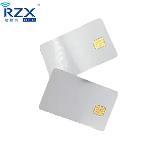 コンタクトチップSLE4442スマートPVCICブランククレジットカードブランクホワイトカードチップSLE4442