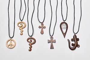 Colliers en bois faits à la main avec des perles de bois naturelles, conçus pour un usage quotidien, look traditionnel et mode simple - Product Image 6