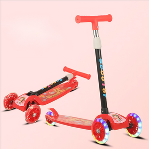 <span class=keywords><strong>Monopattino</strong></span> Pieghevole a <span class=keywords><strong>3</strong></span> Ruote <span class=keywords><strong>per</strong></span> <span class=keywords><strong>Bambini</strong></span> con Ruote Luminose, Telaio in Acciaio Regolabile in Altezza, <span class=keywords><strong>per</strong></span> 2-12 <span class=keywords><strong>Anni</strong></span>, Vendita all'Ingrosso - Product Image 6
